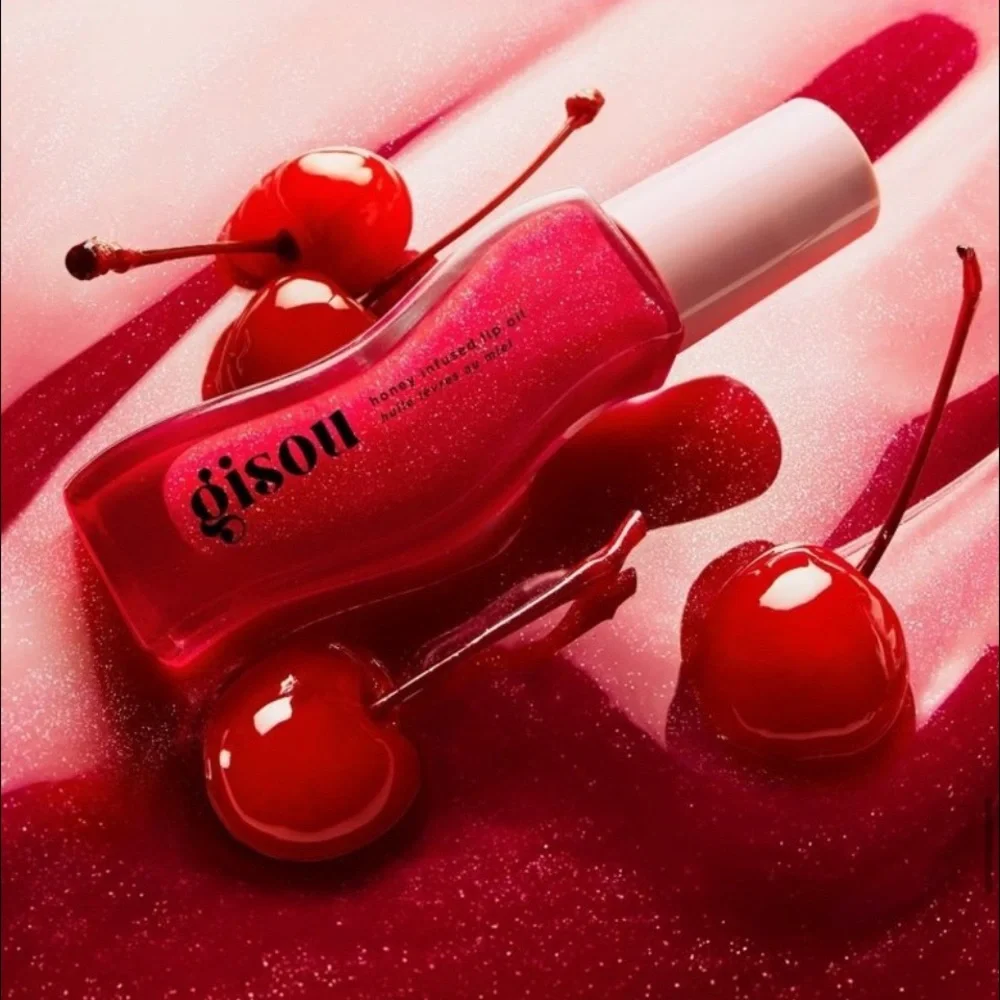 Gisou honey infused lip oil Cherry on the cake - Limited Edition NIB